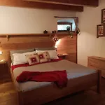 度假居 La Fattoria Di Roven Gignod